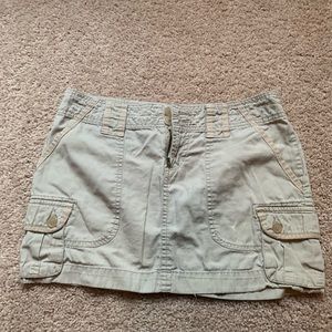 •Cargo skirt